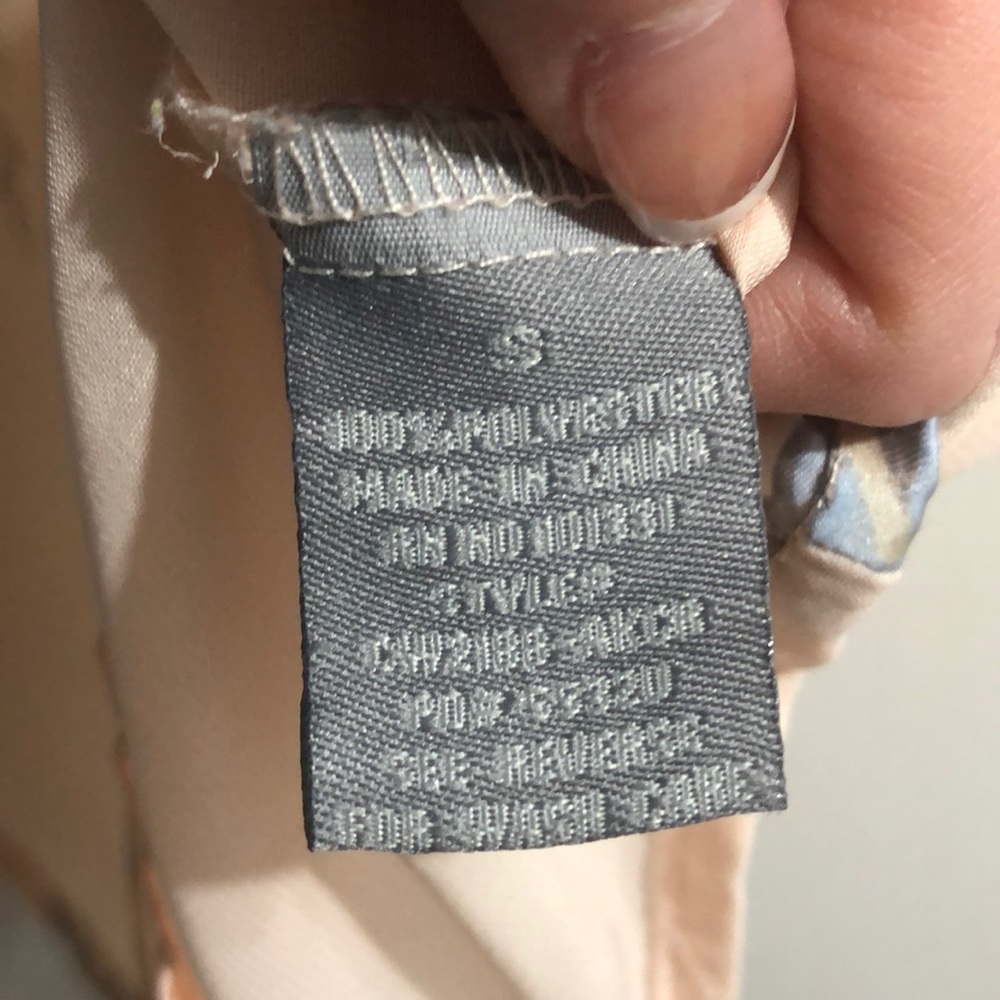 Button down - Picture 4 of 4